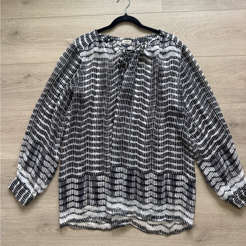 L'AGENCE Black and White Blouse Size 8 - Picture 7 of 16